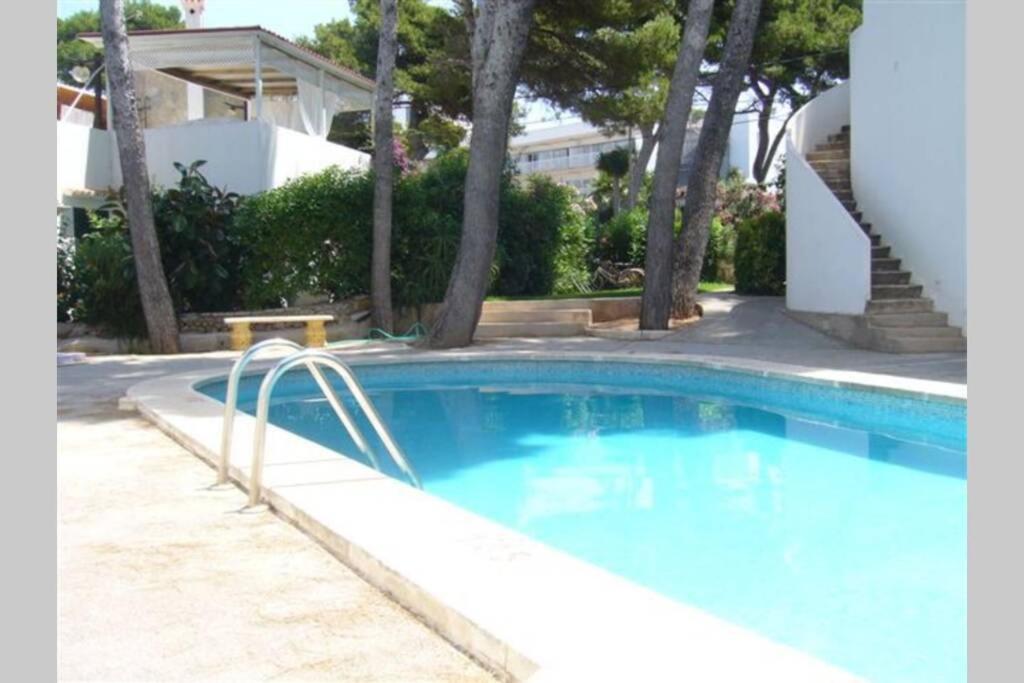 Apartment With Garden And Swimming And Beach Кала-Бланка Екстер'єр фото
