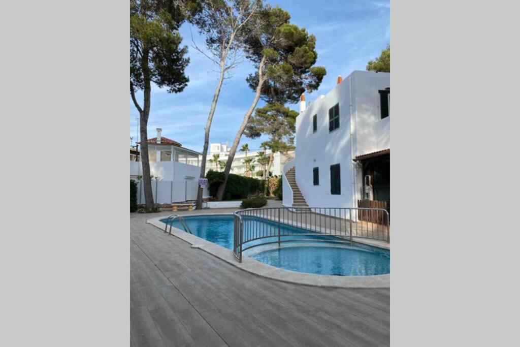 Apartment With Garden And Swimming And Beach Кала-Бланка Екстер'єр фото