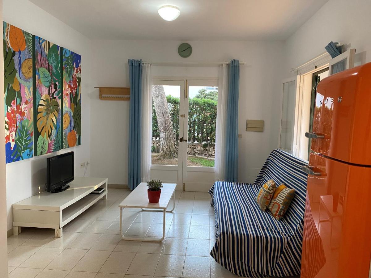 Apartment With Garden And Swimming And Beach Кала-Бланка Екстер'єр фото
