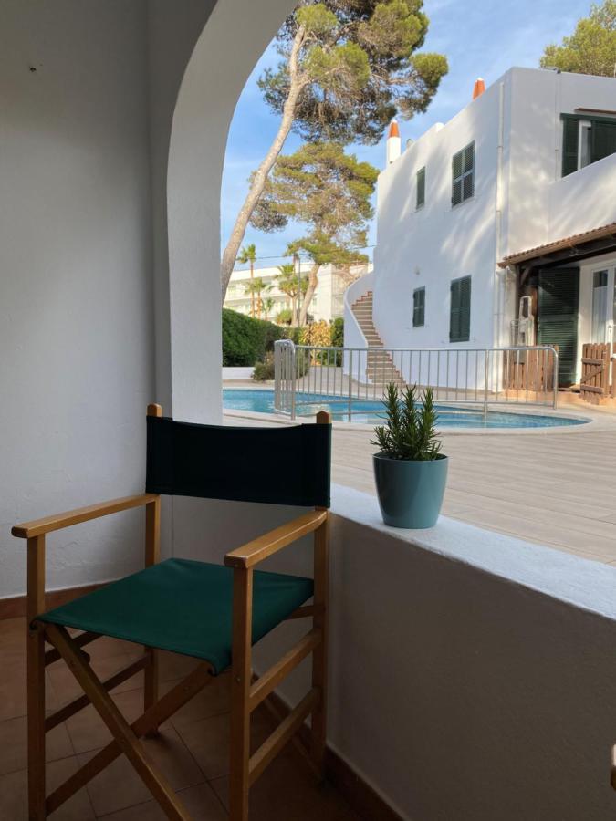 Apartment With Garden And Swimming And Beach Кала-Бланка Екстер'єр фото