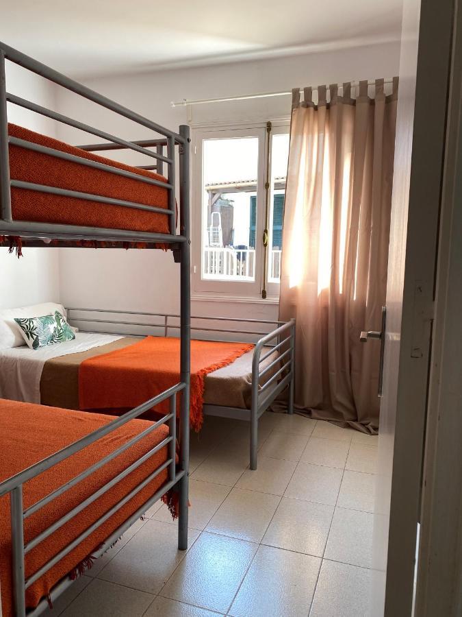 Apartment With Garden And Swimming And Beach Кала-Бланка Екстер'єр фото