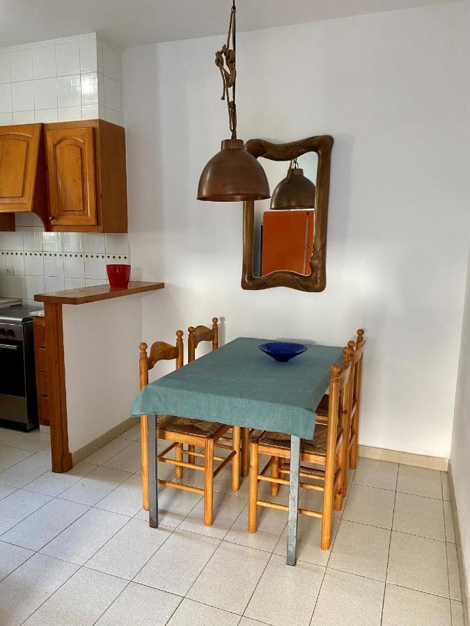 Apartment With Garden And Swimming And Beach Кала-Бланка Екстер'єр фото