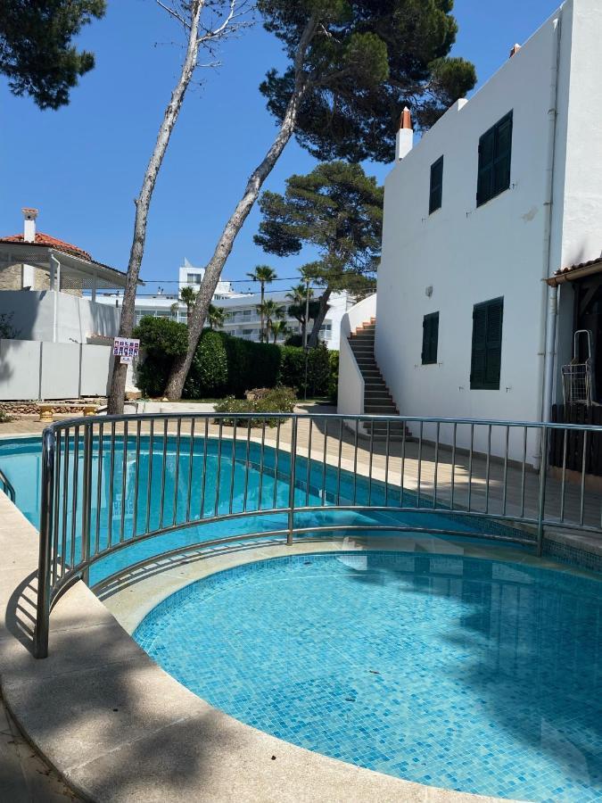 Apartment With Garden And Swimming And Beach Кала-Бланка Екстер'єр фото
