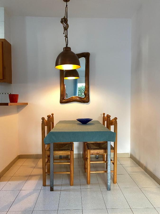 Apartment With Garden And Swimming And Beach Кала-Бланка Екстер'єр фото