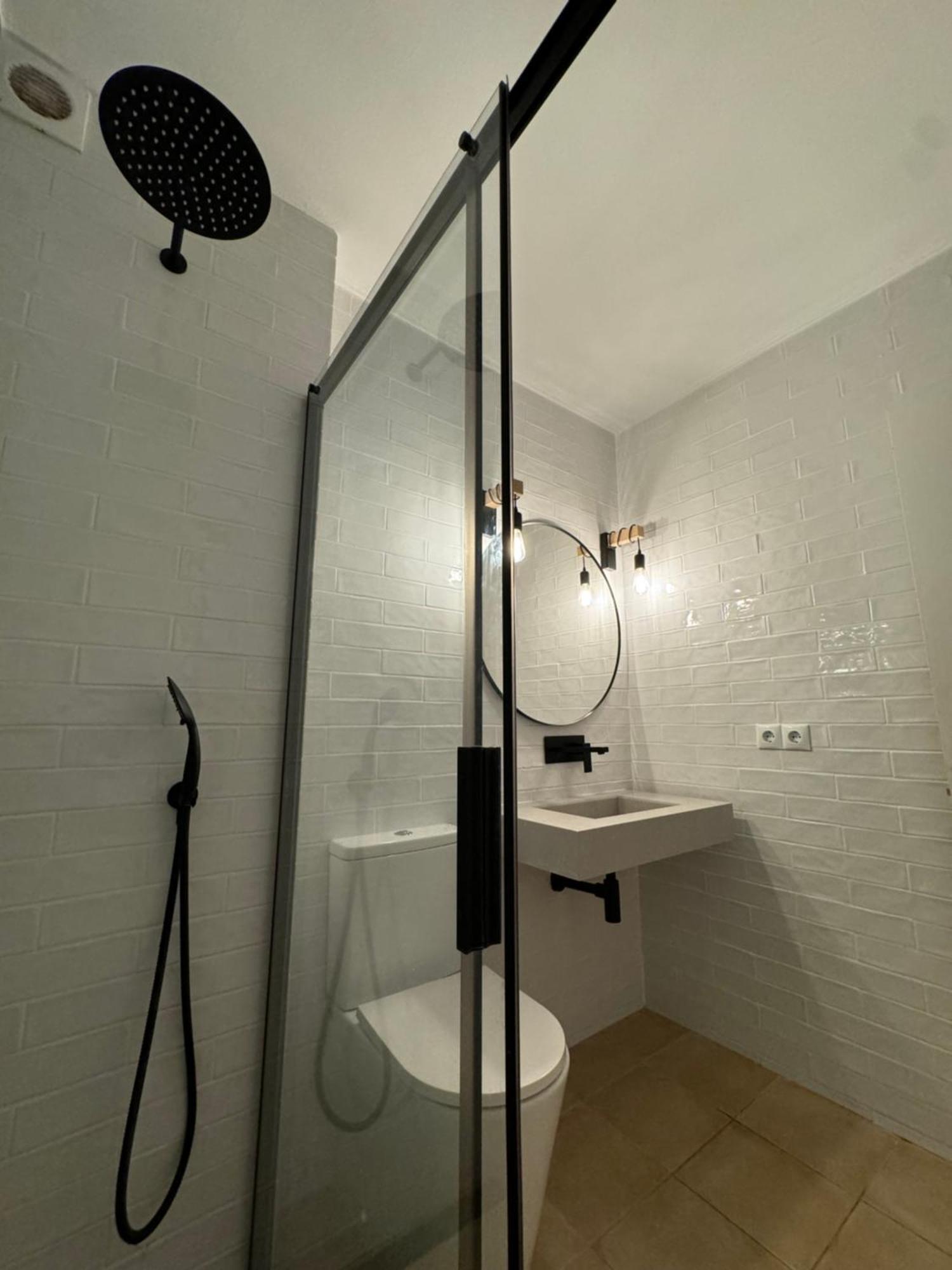 Apartment With Garden And Swimming And Beach Кала-Бланка Екстер'єр фото